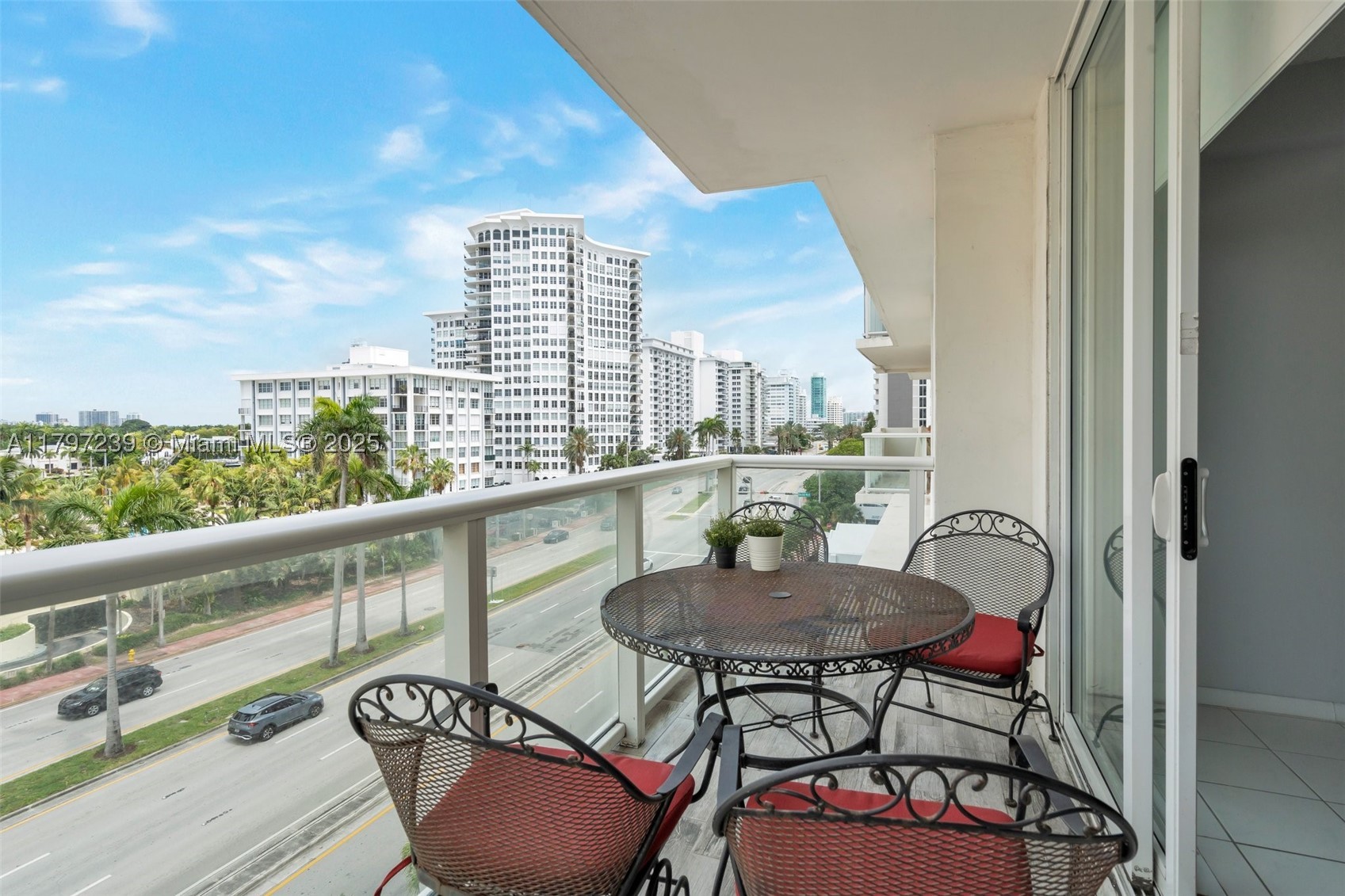 Miami Beach photo 1