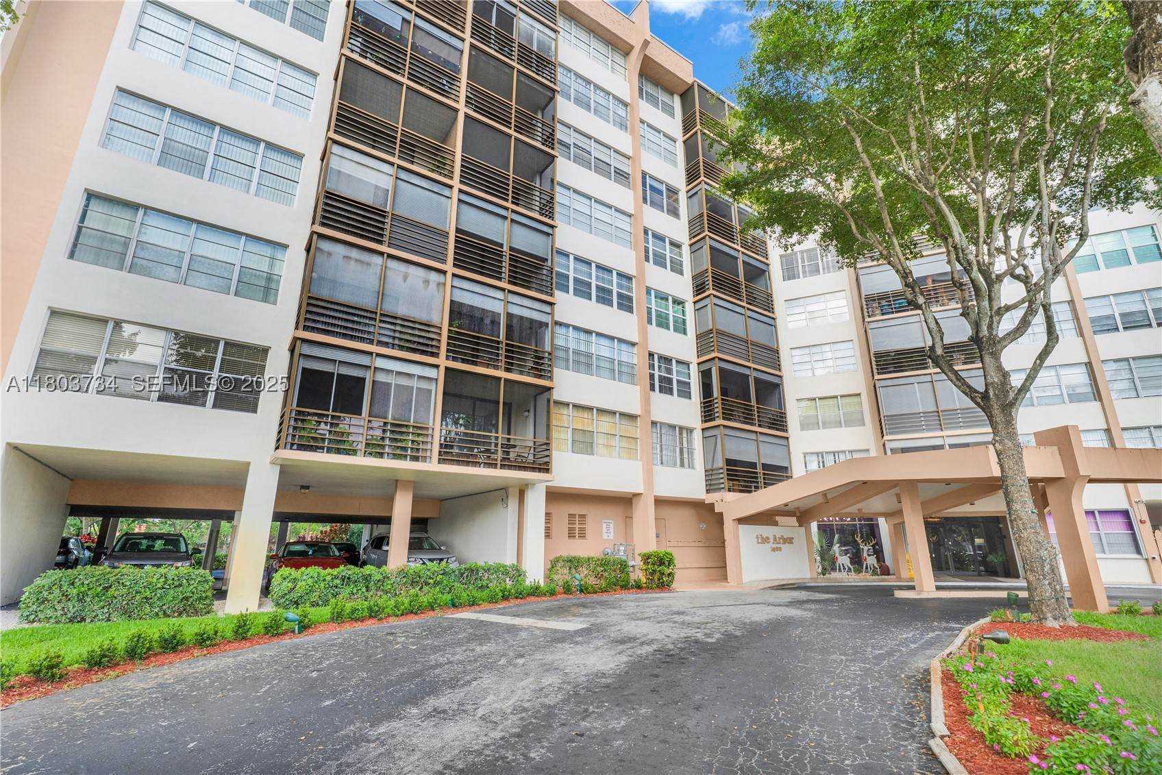 Pembroke Pines photo 1