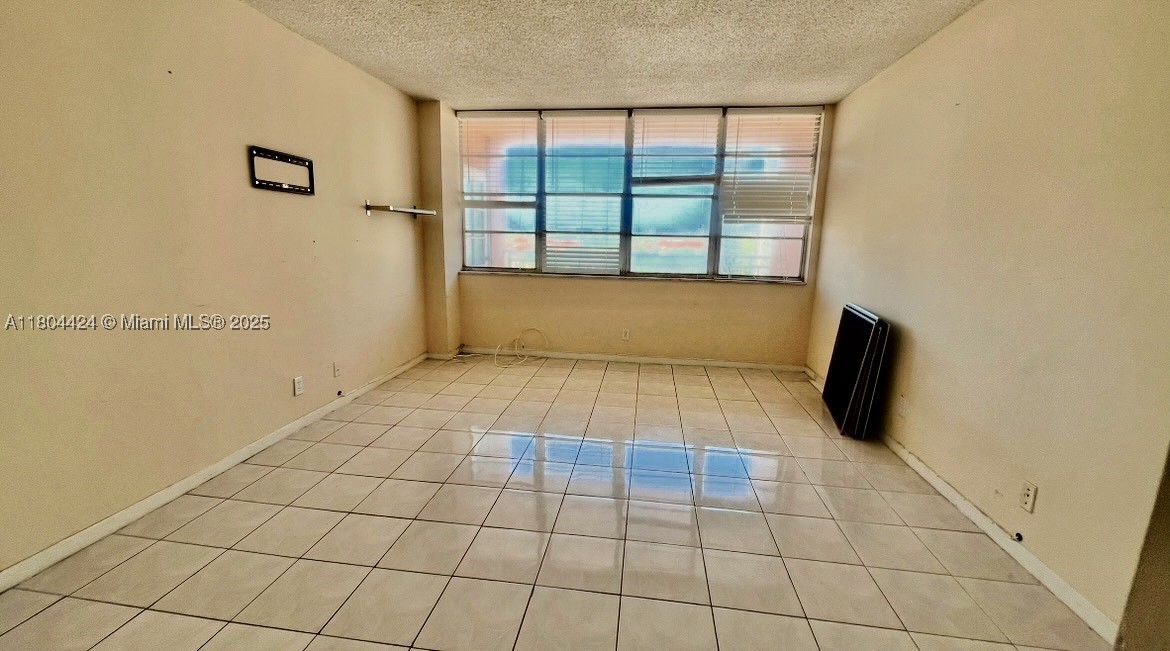 North Miami Beach photo 5