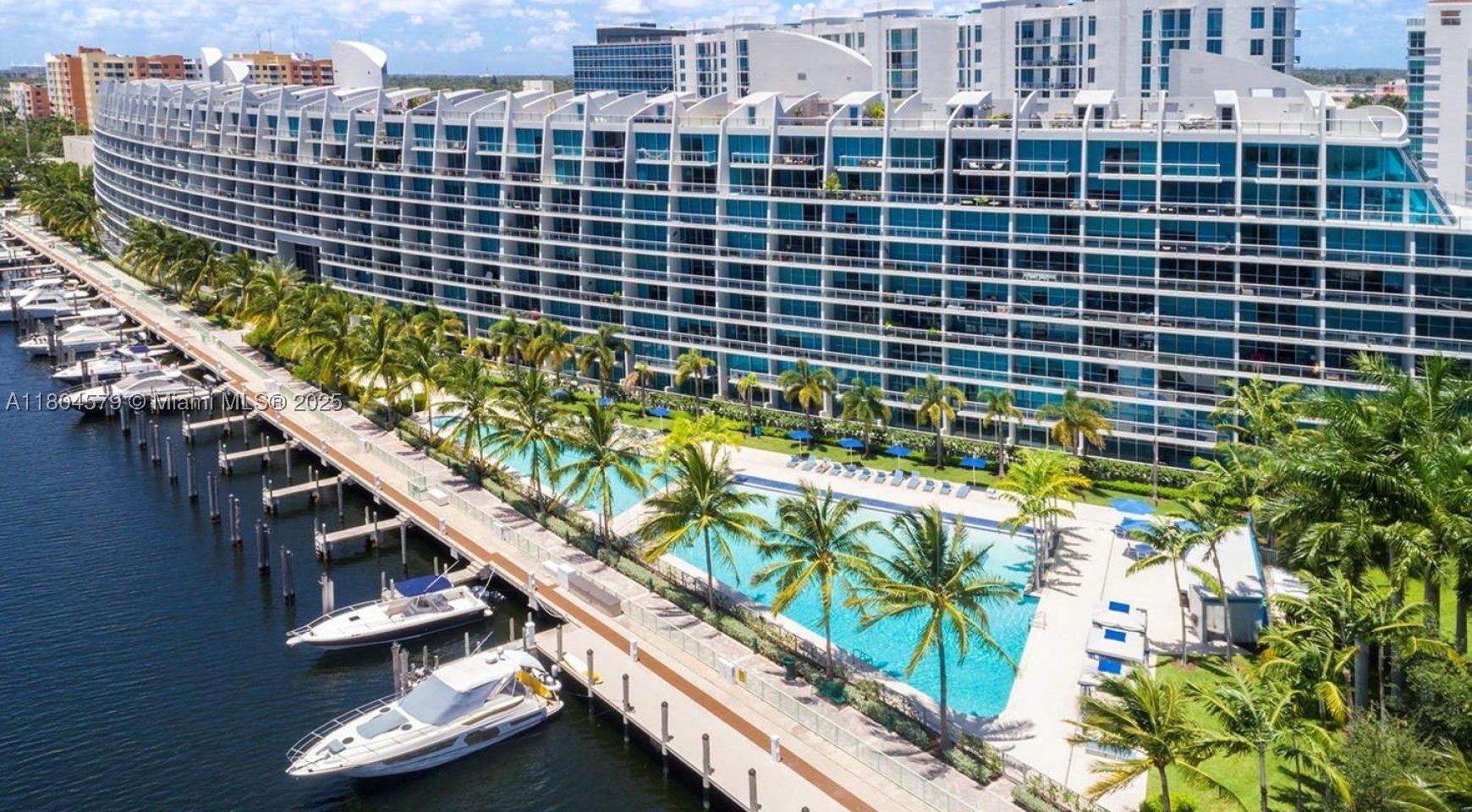 Aventura photo 3
