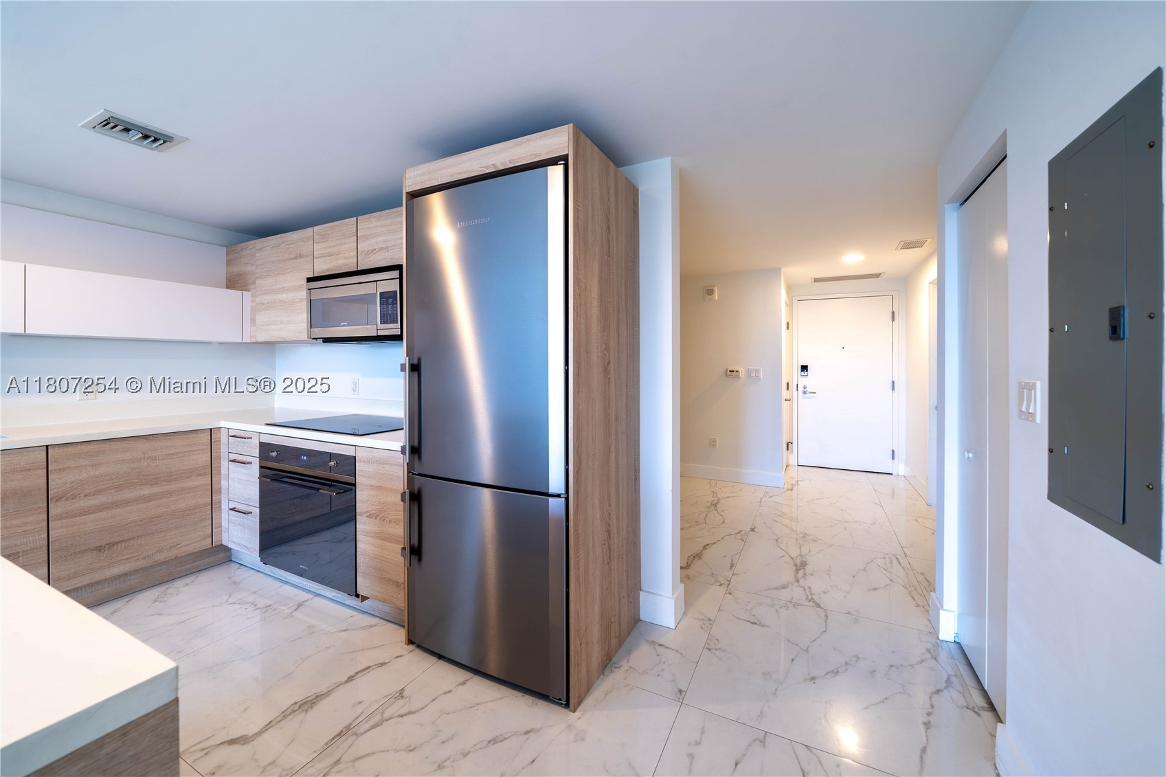 North Miami Beach photo 1