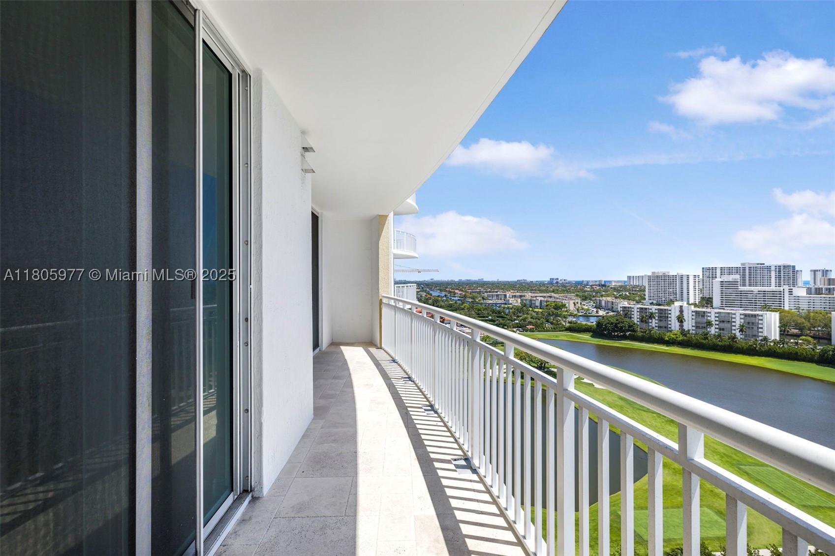 Hallandale Beach photo 2