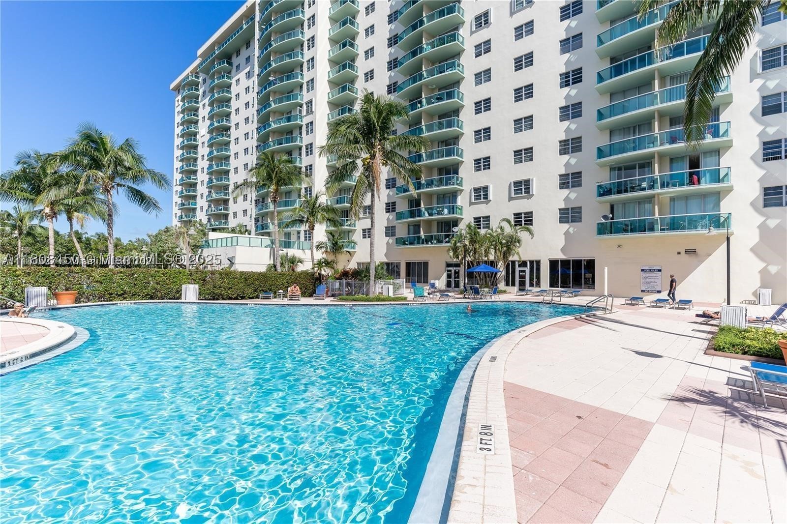Sunny Isles Beach photo 1