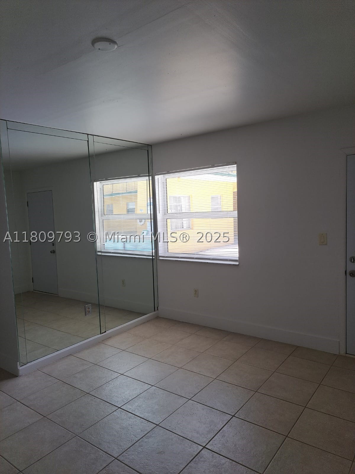 North Miami photo 4