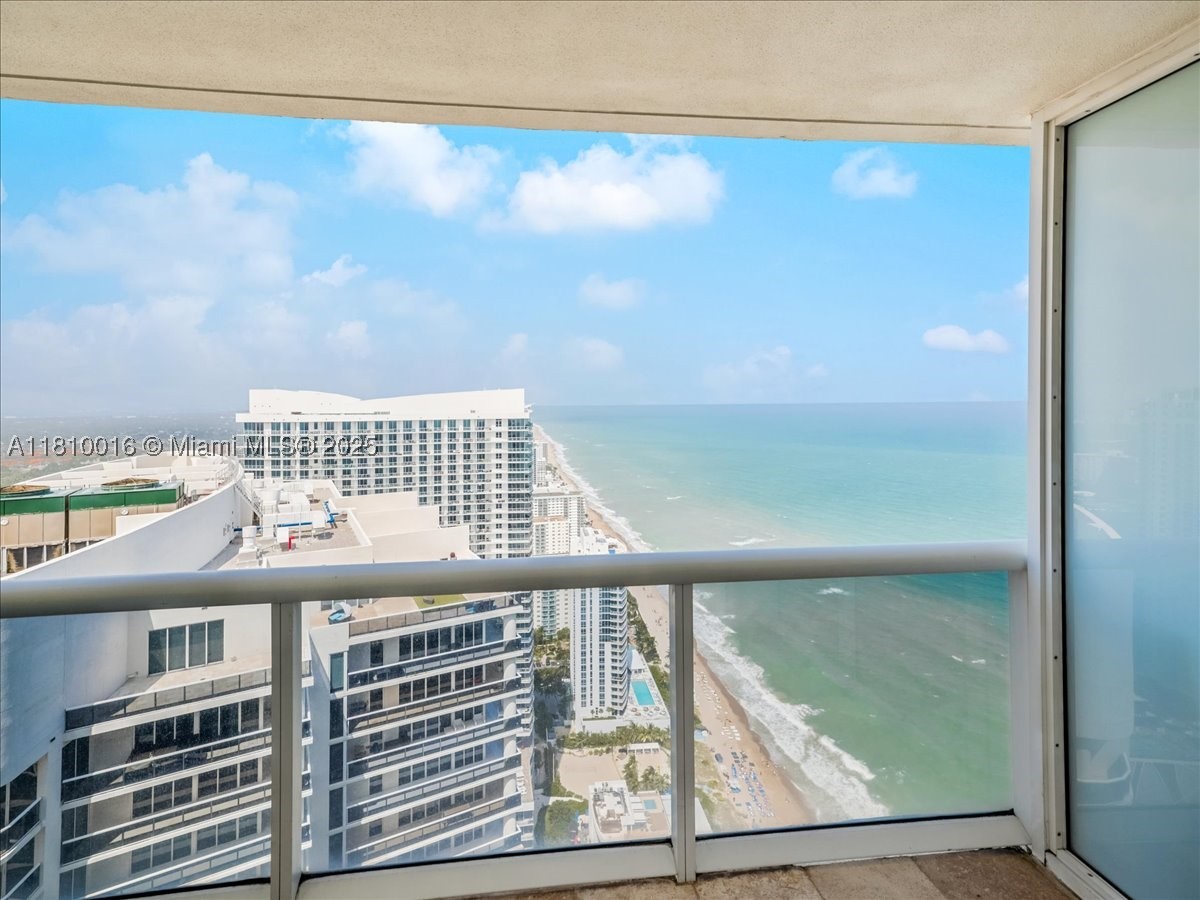 Hallandale Beach photo 1