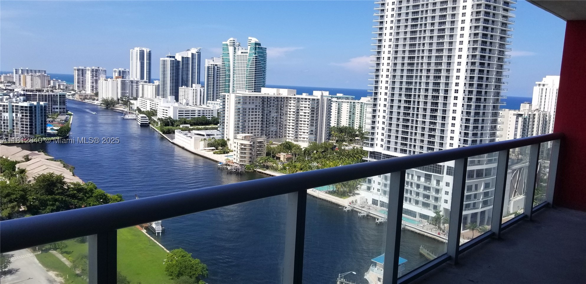 Hallandale Beach photo 2