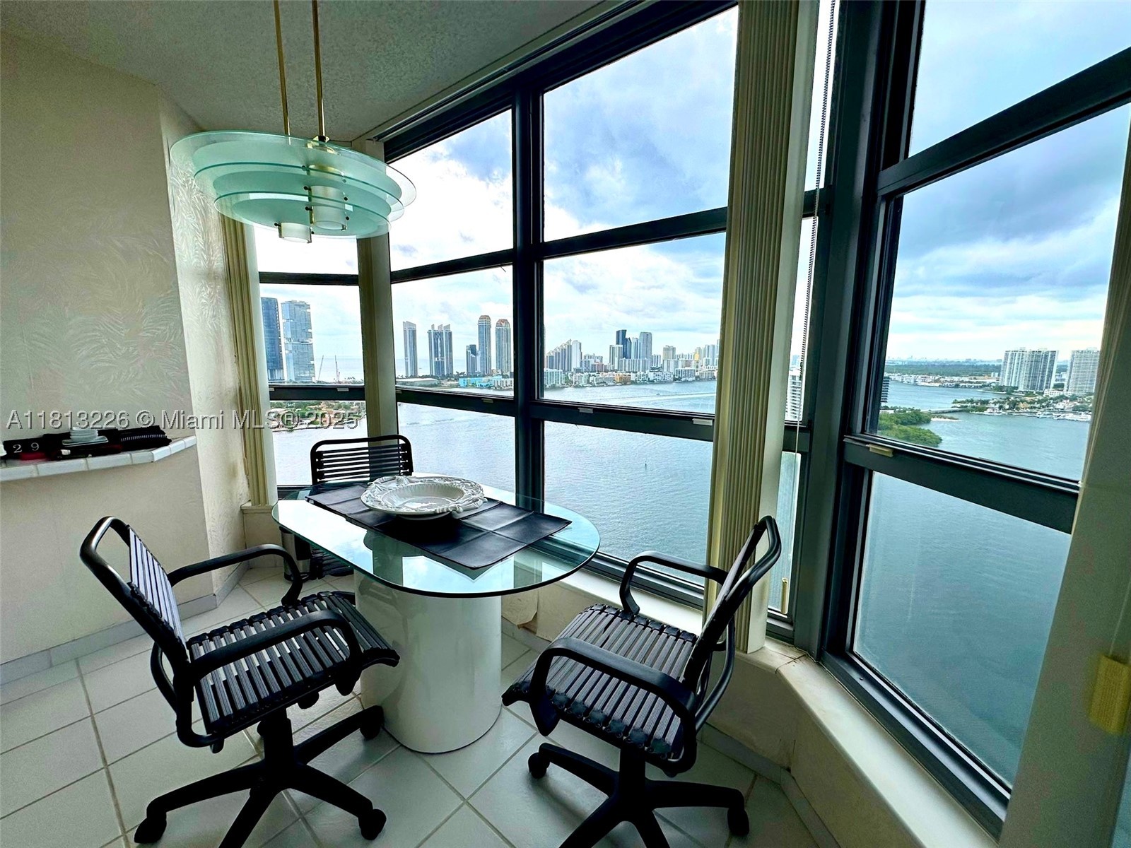 Aventura photo 5