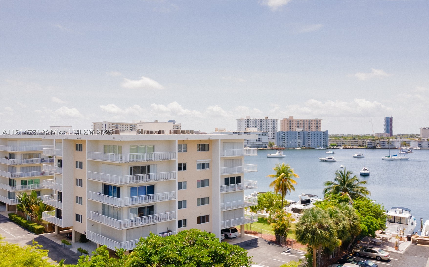 Hallandale Beach photo 3