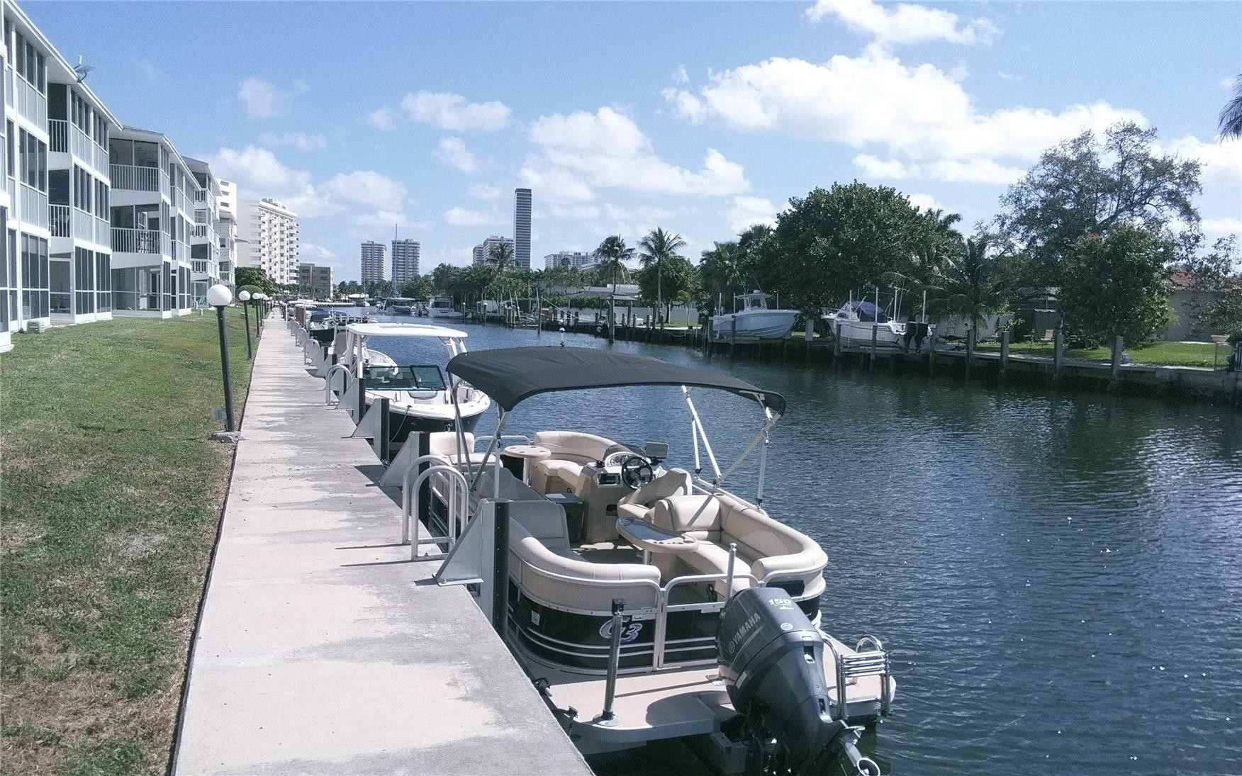 Hallandale Beach photo 1