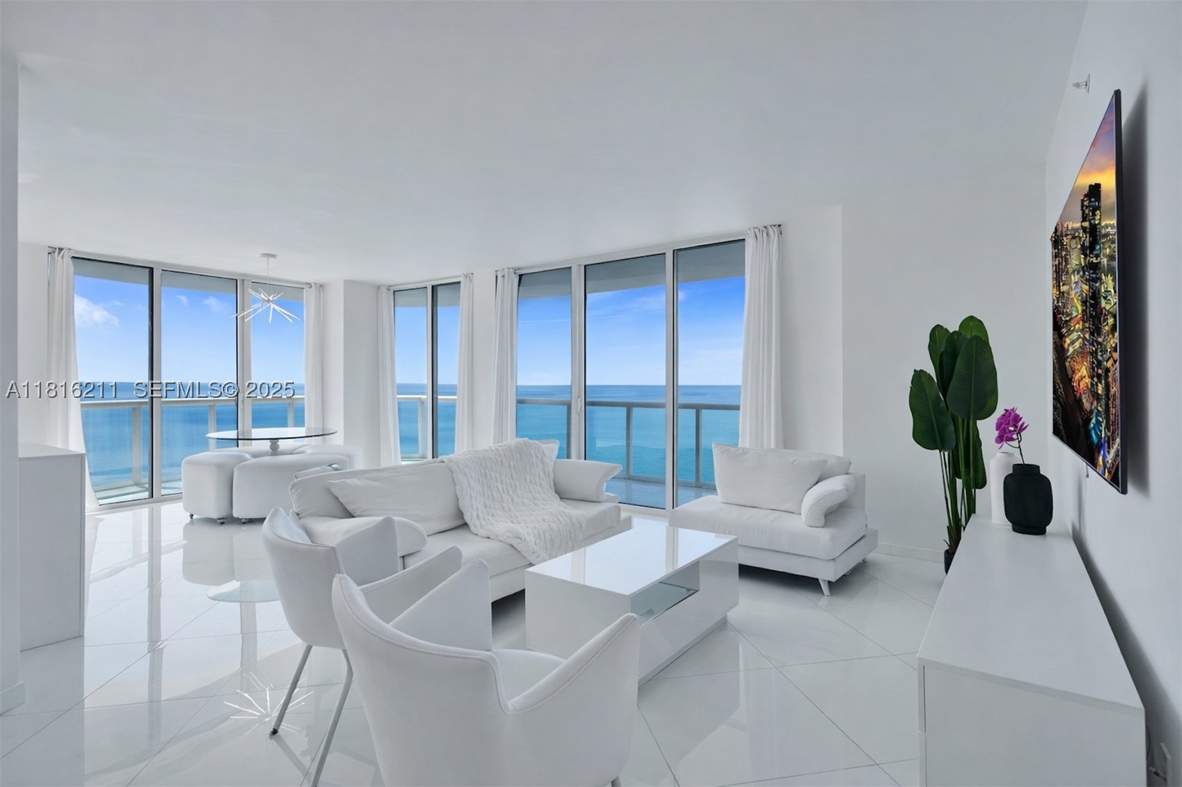 Miami Beach photo 1