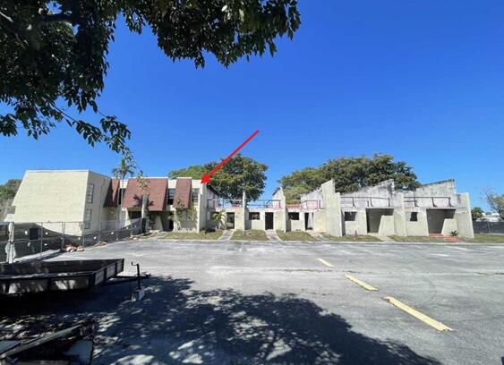 Pembroke Pines photo 1