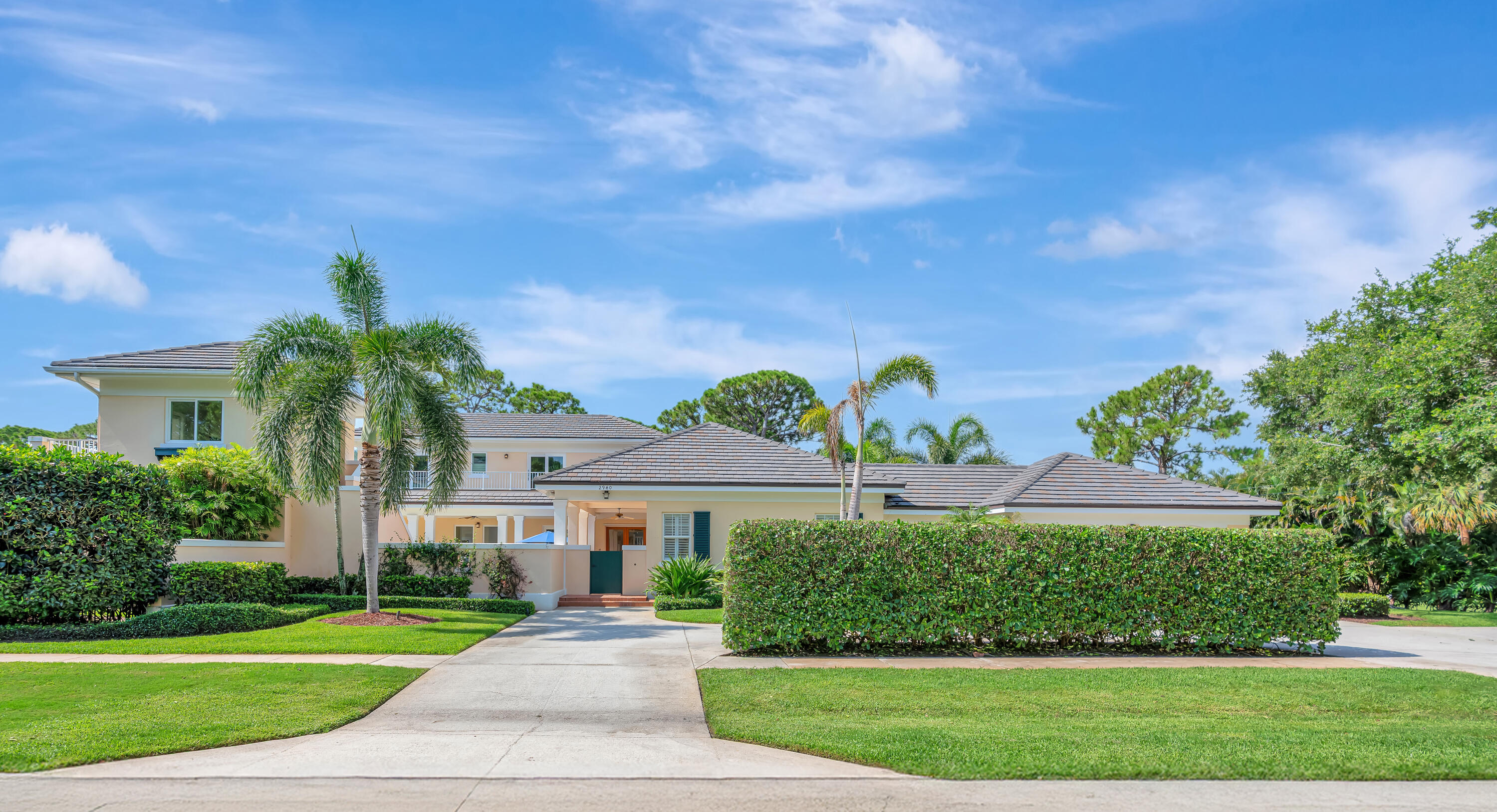 Palm Beach Gardens photo 3