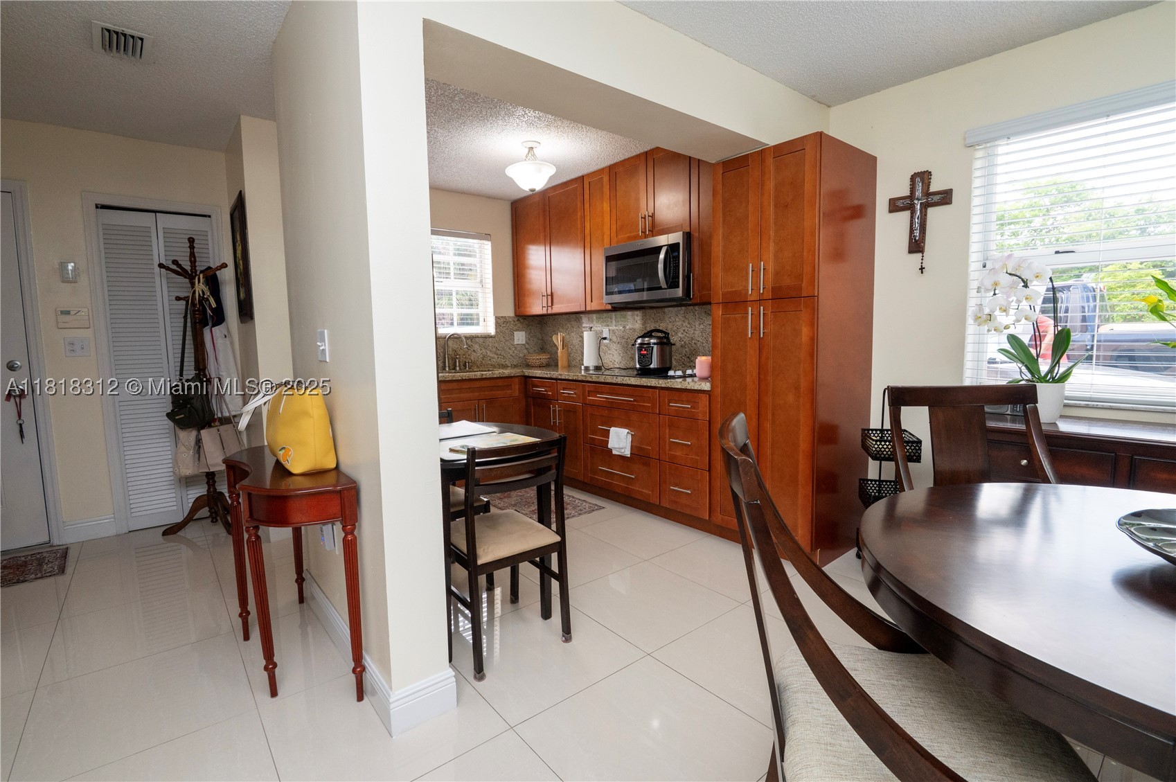 Hialeah photo 5