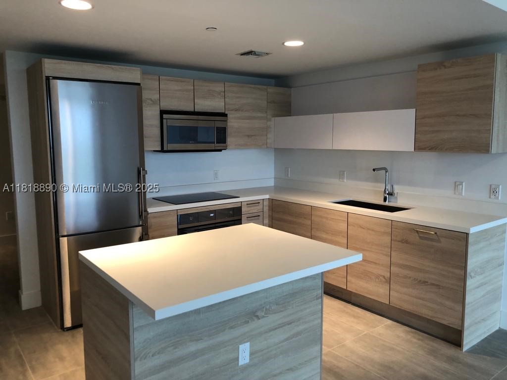 North Miami Beach photo 3