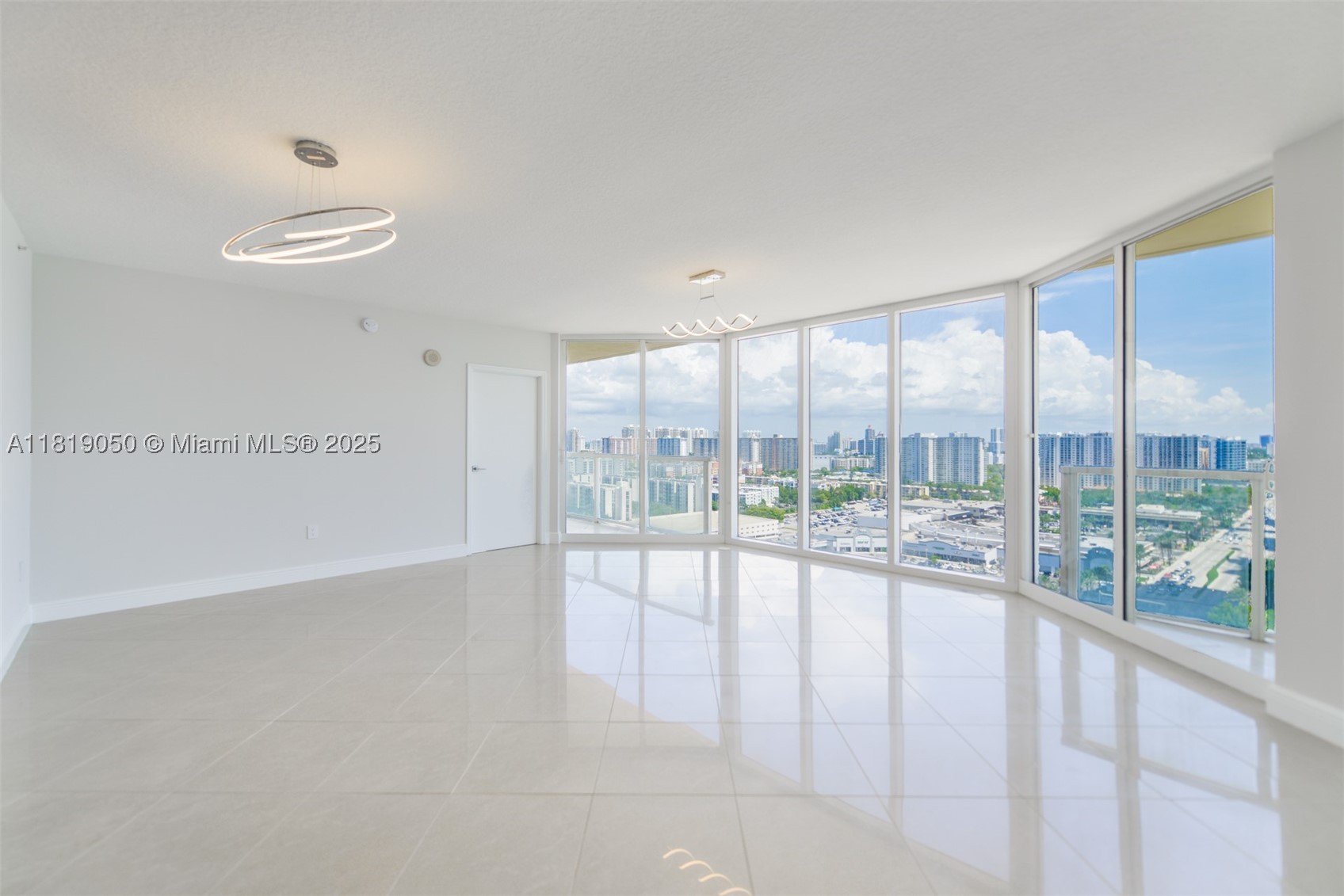 Sunny Isles Beach photo 2