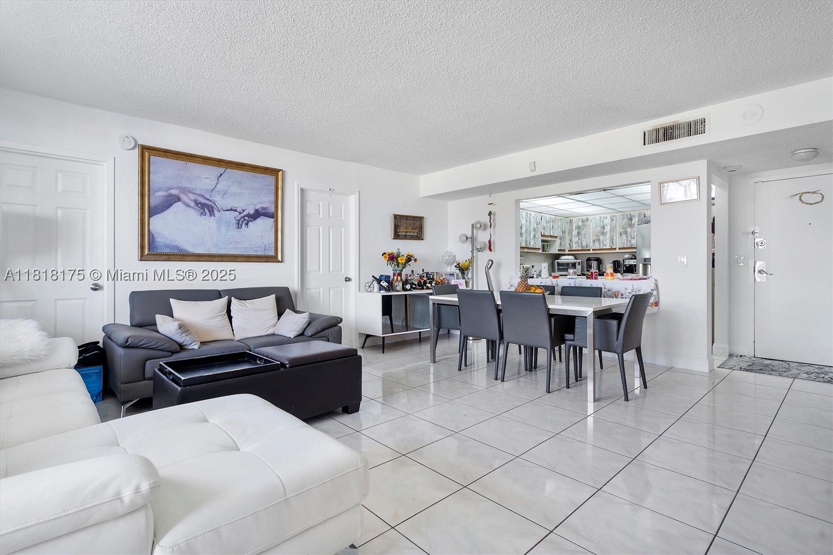 North Miami photo 4