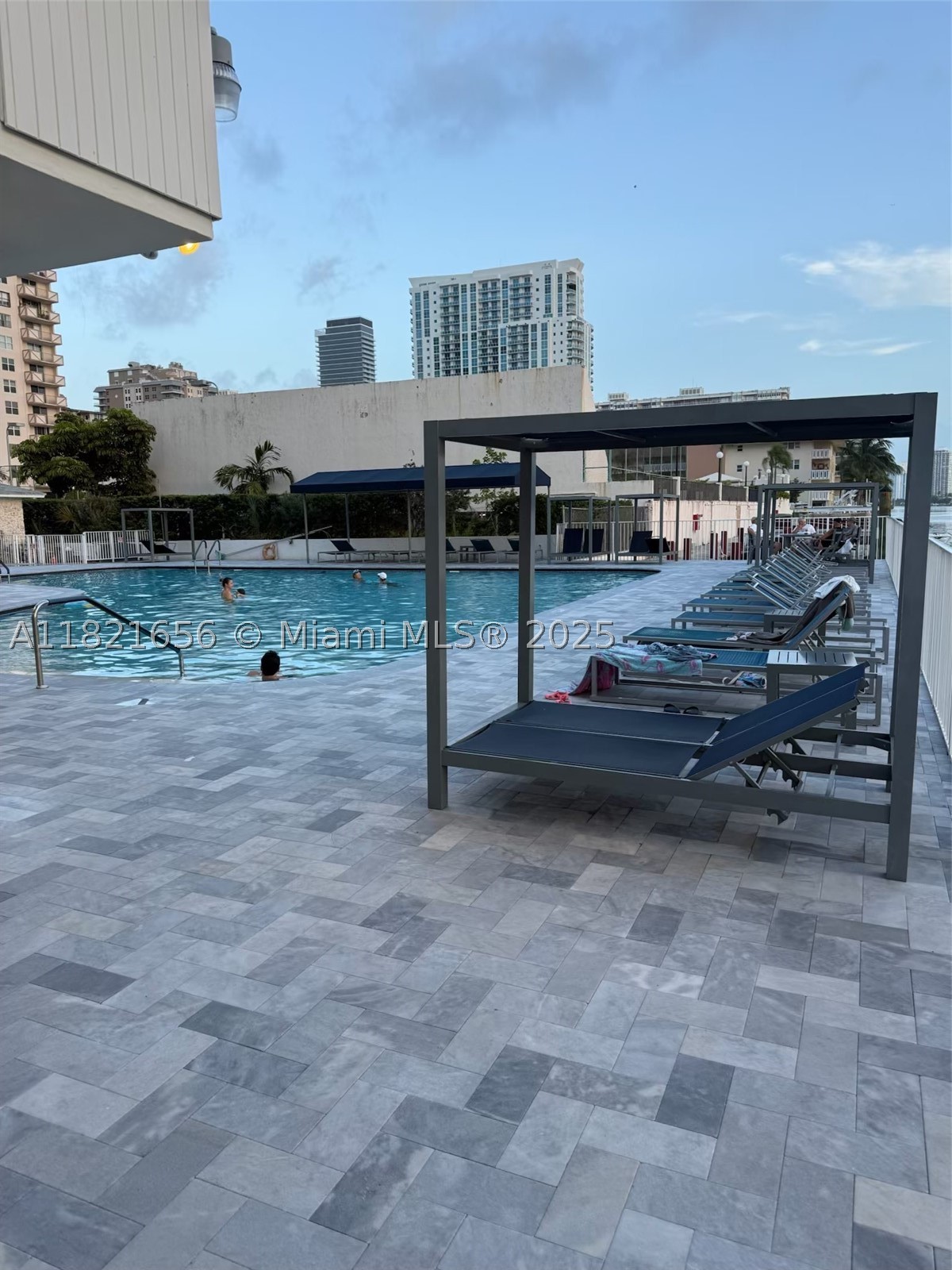 Hallandale Beach photo 1
