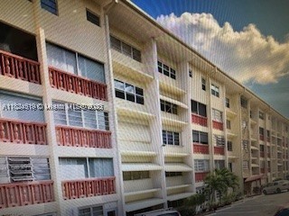 Hallandale Beach photo 1