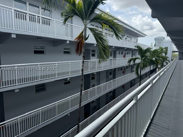 Hallandale Beach photo 2