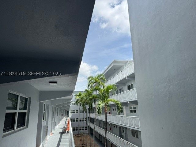 Hallandale Beach photo 4