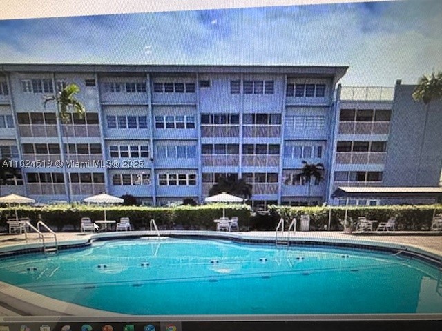 Hallandale Beach photo 5