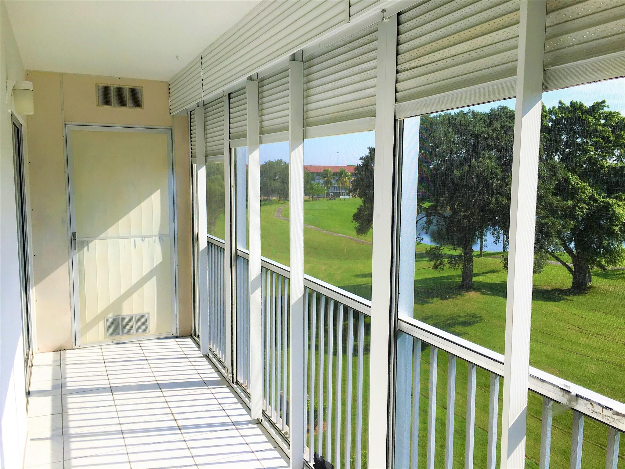 Pembroke Pines photo 1