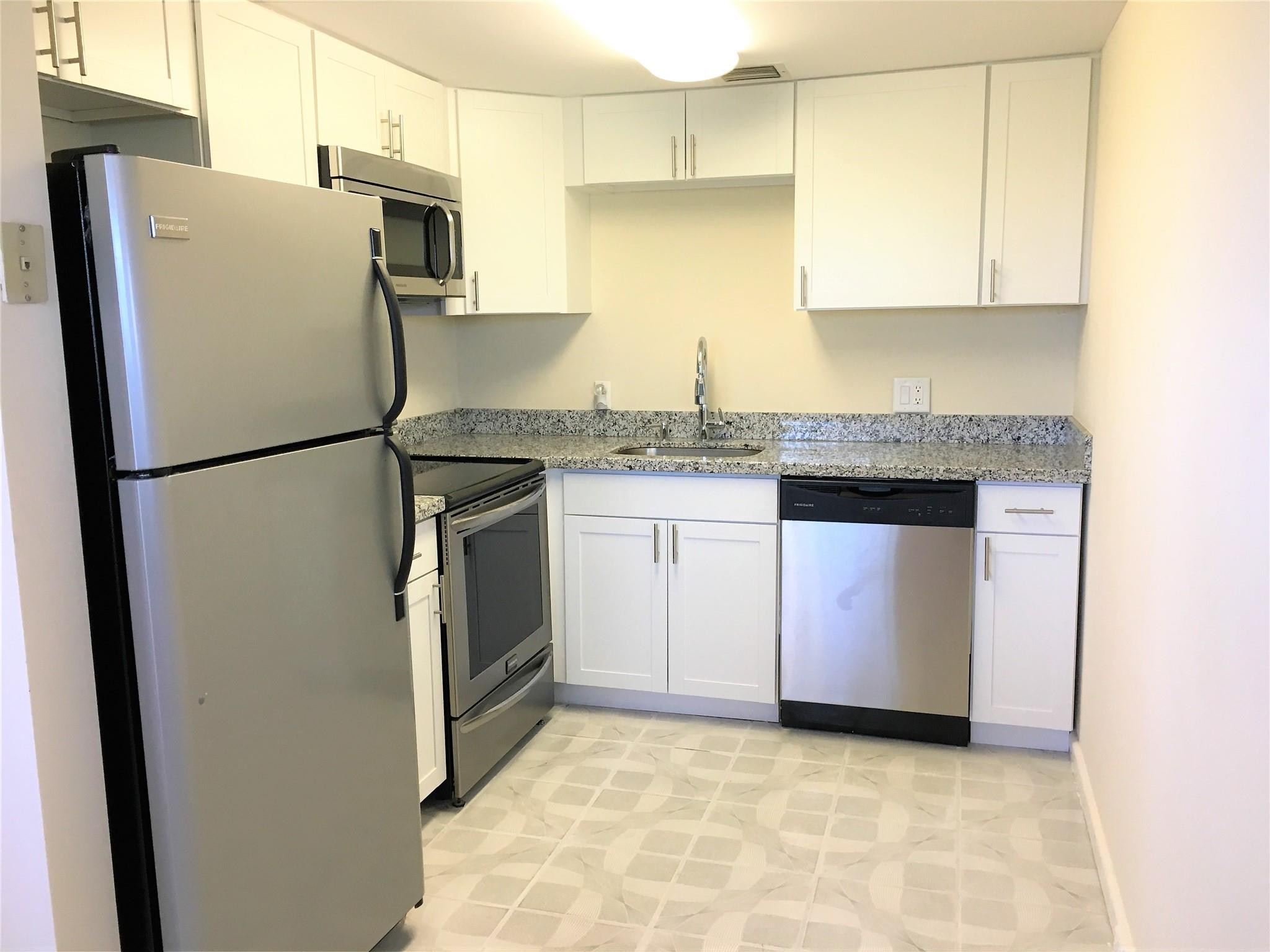 Pembroke Pines photo 2