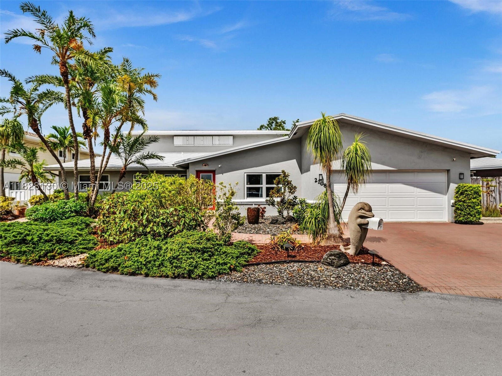 Wilton Manors photo 1