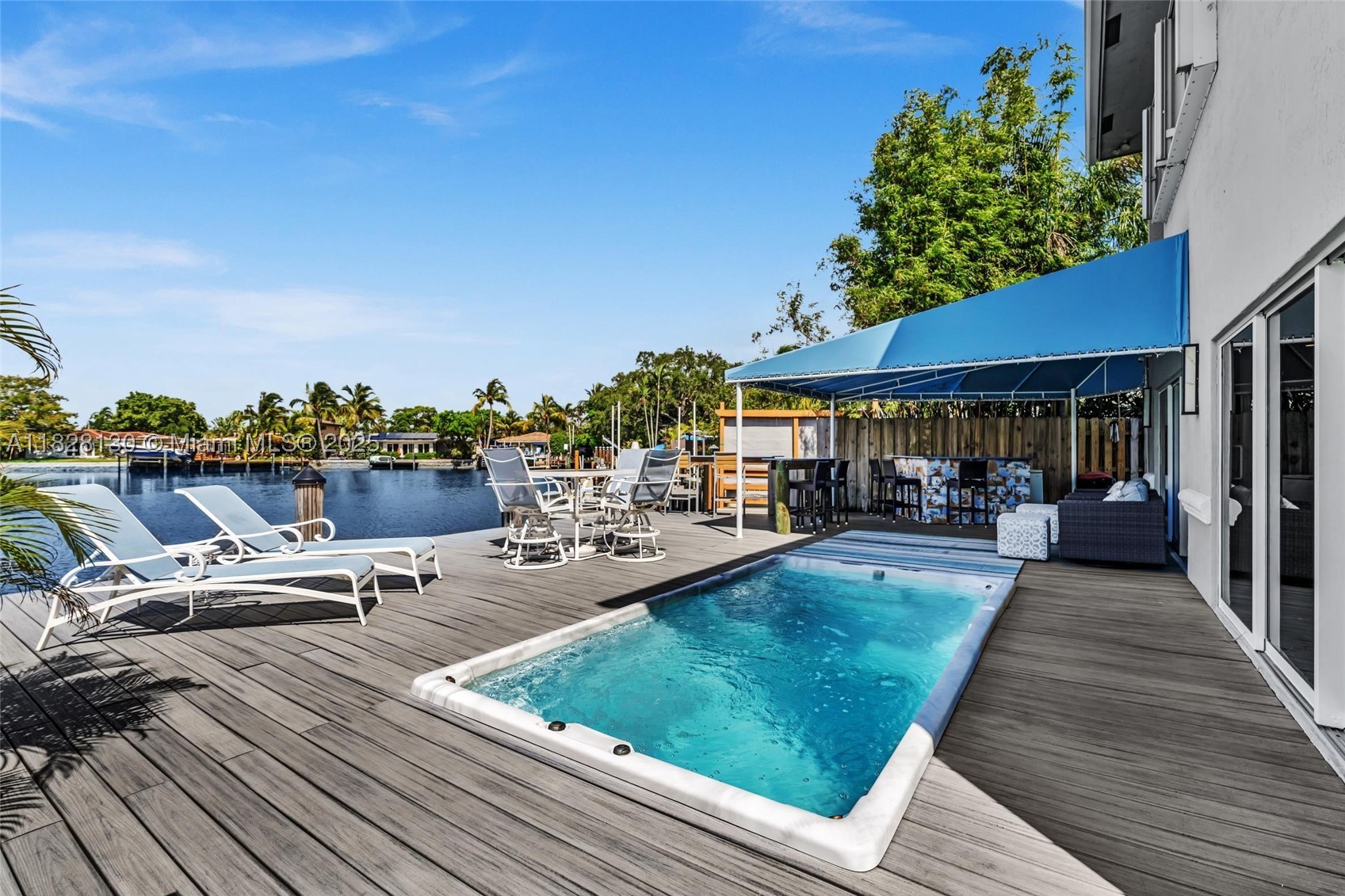 Wilton Manors photo 3