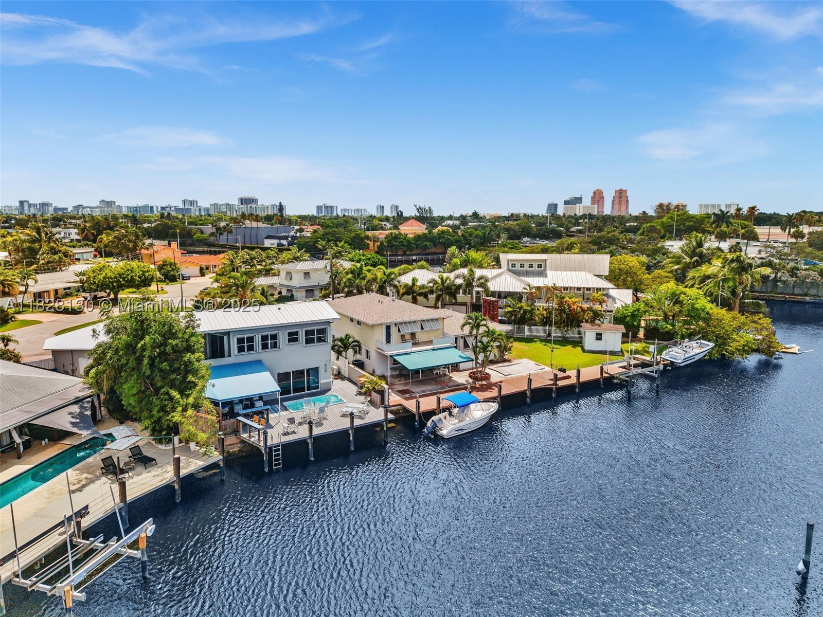 Wilton Manors photo 4