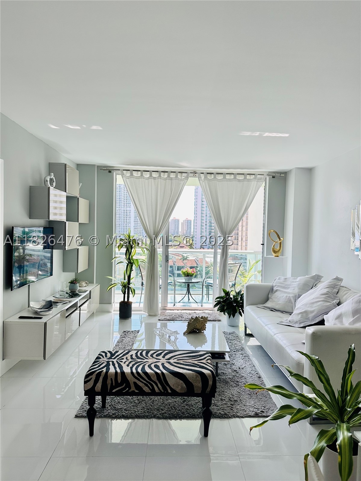 Sunny Isles Beach photo 3