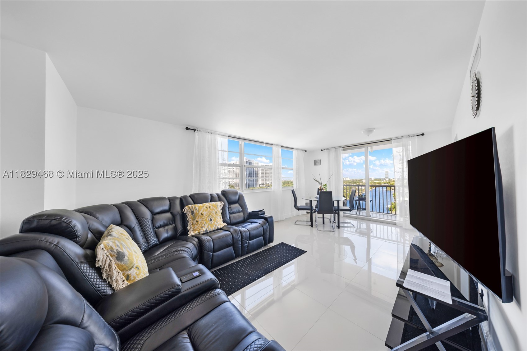 Hallandale Beach photo 4