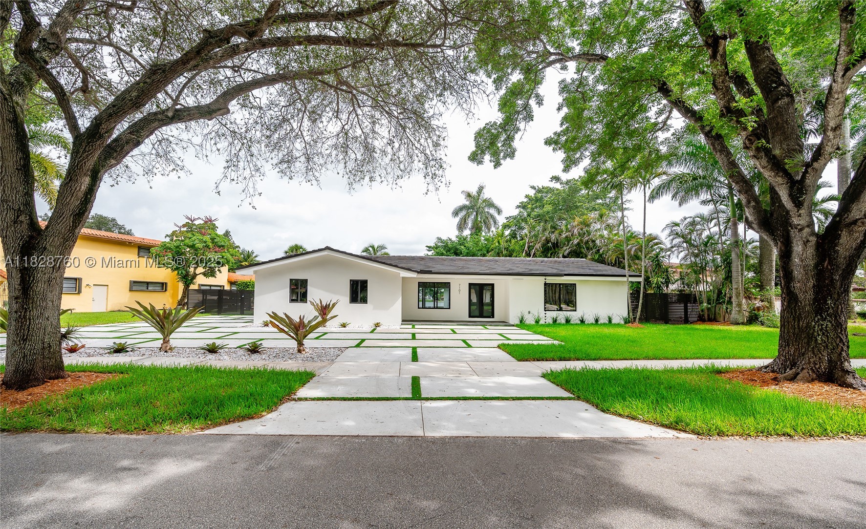 Miami Lakes photo 1