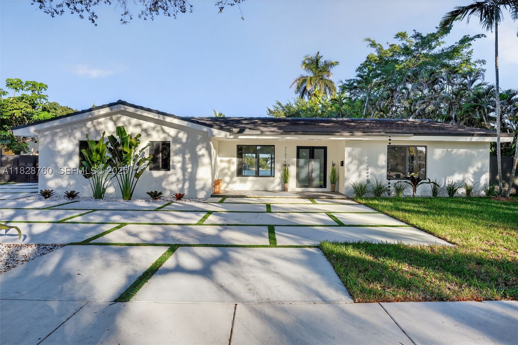 Miami Lakes photo 2