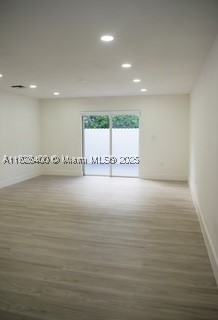 Hollywood photo 5