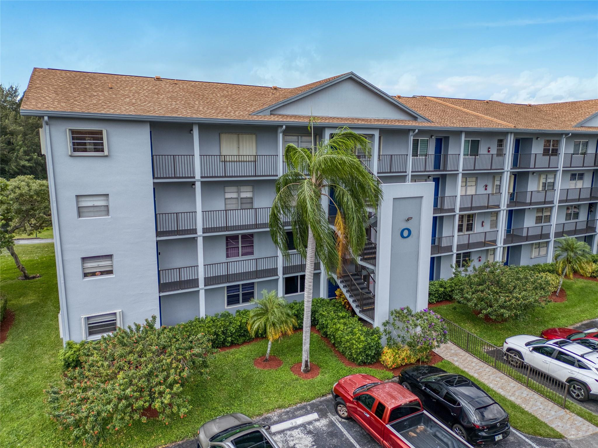 Pembroke Pines photo 1