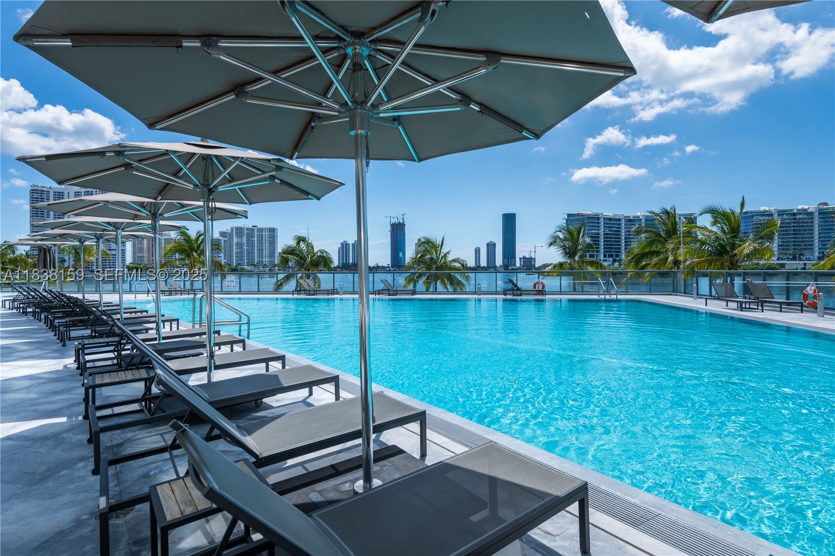 Aventura photo 5