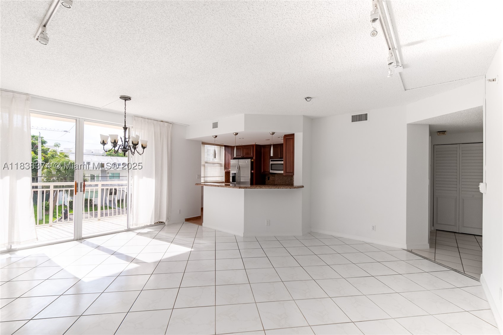 Bay Harbor Islands photo 1