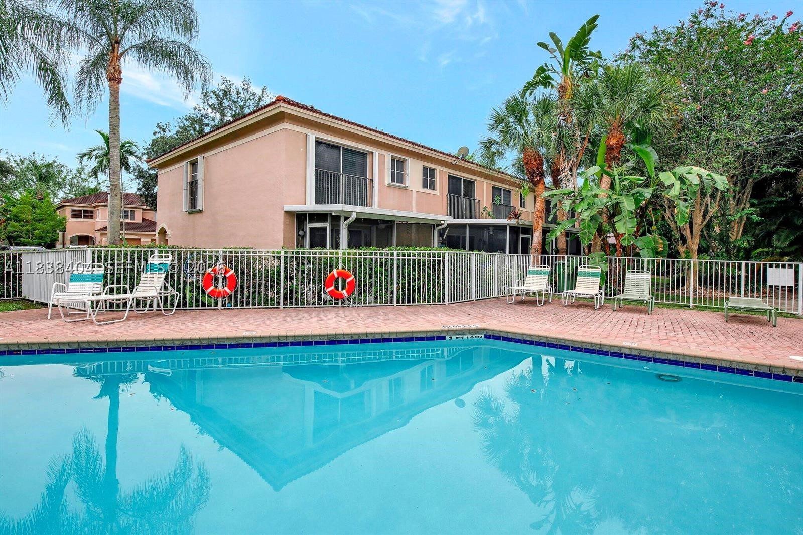 Pembroke Pines photo 3