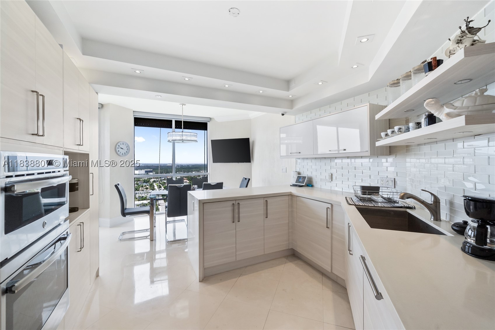 Aventura photo 5