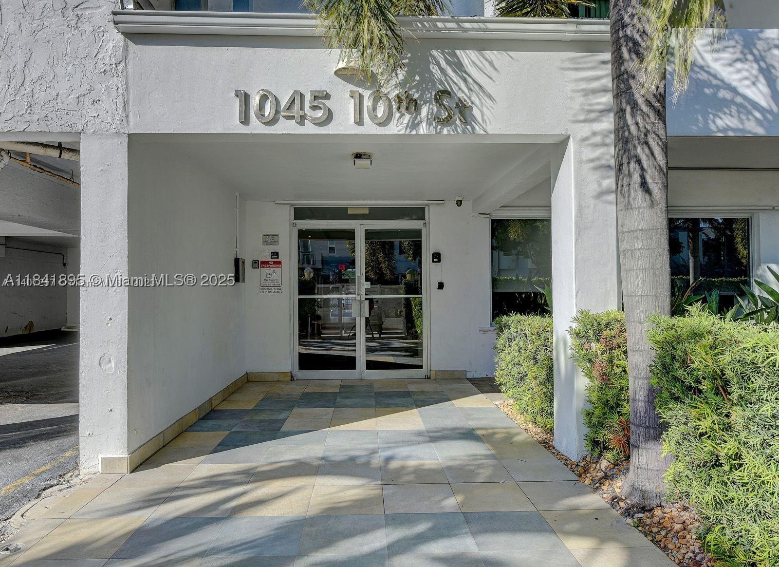 Miami Beach photo 2