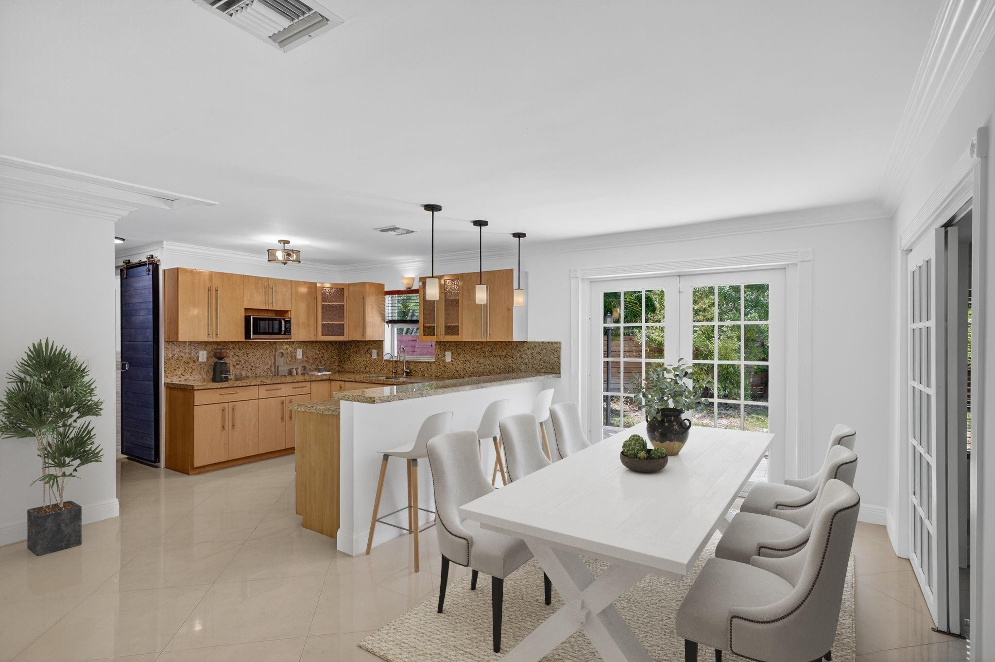 Wilton Manors photo 5