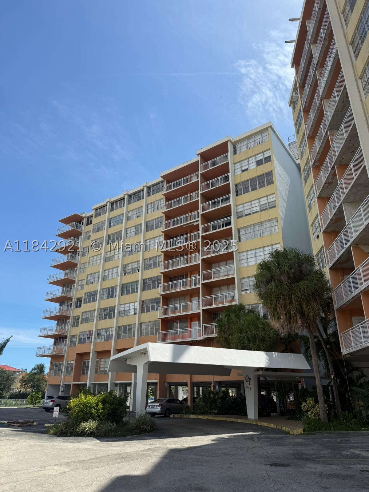 North Miami Beach photo 1