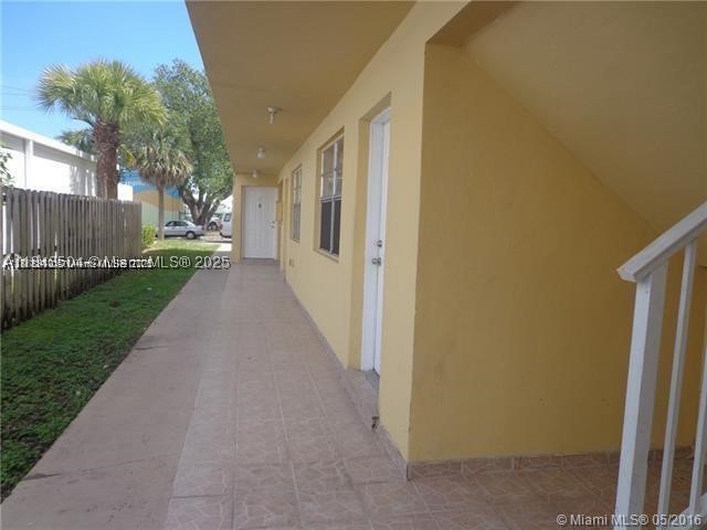 North Miami Beach photo 2