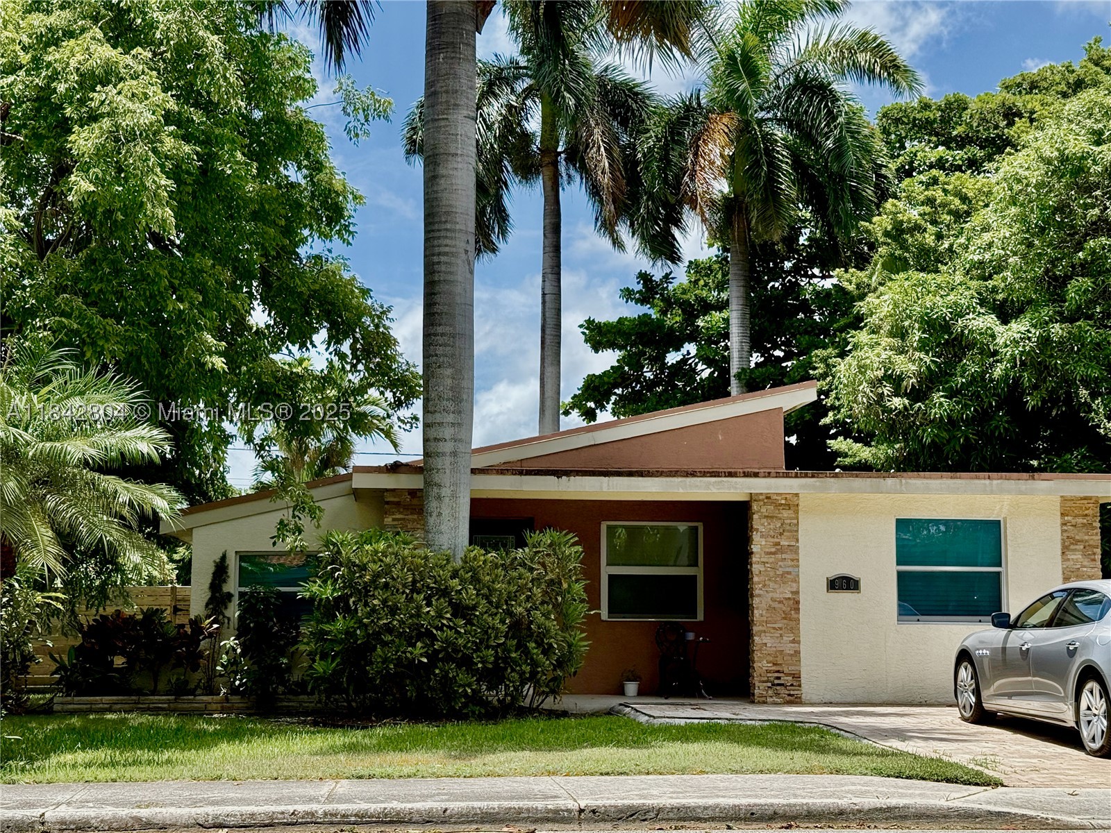 Miami photo 1