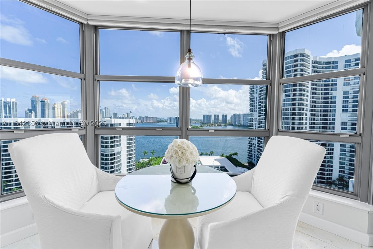 Aventura photo 1