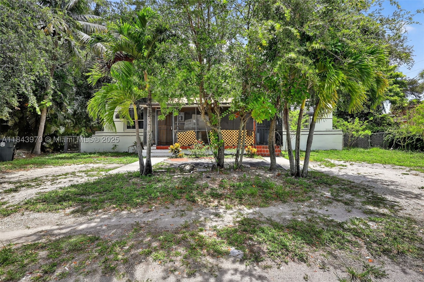 North Miami photo 4