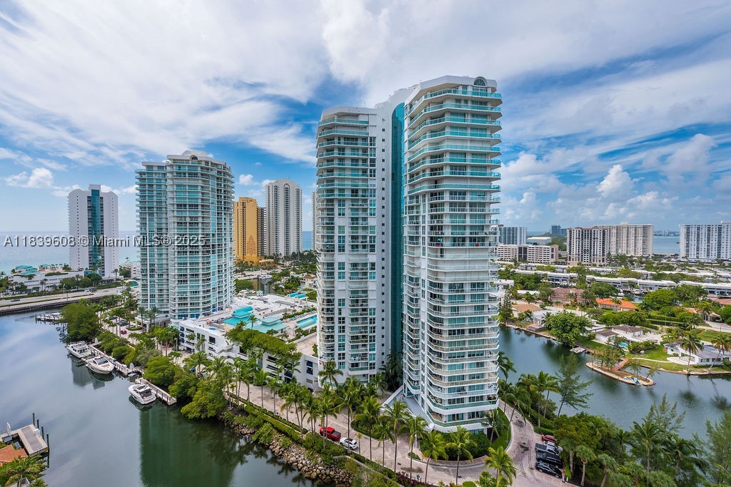 Sunny Isles Beach photo 2