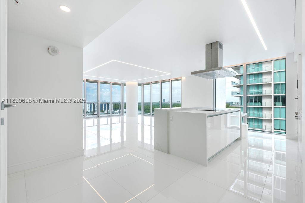 Sunny Isles Beach photo 5
