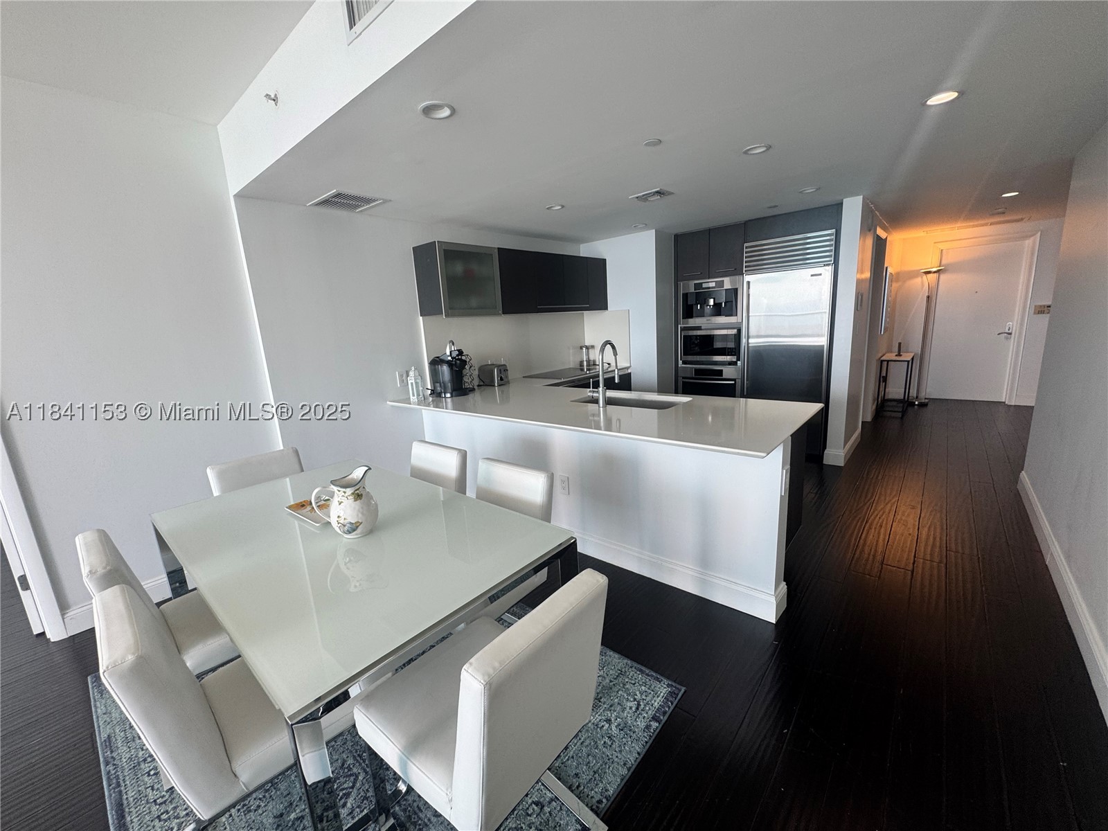 Sunny Isles Beach photo 2